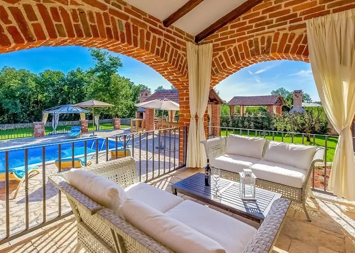 Olea - Visnjan By Guide Kurjavici